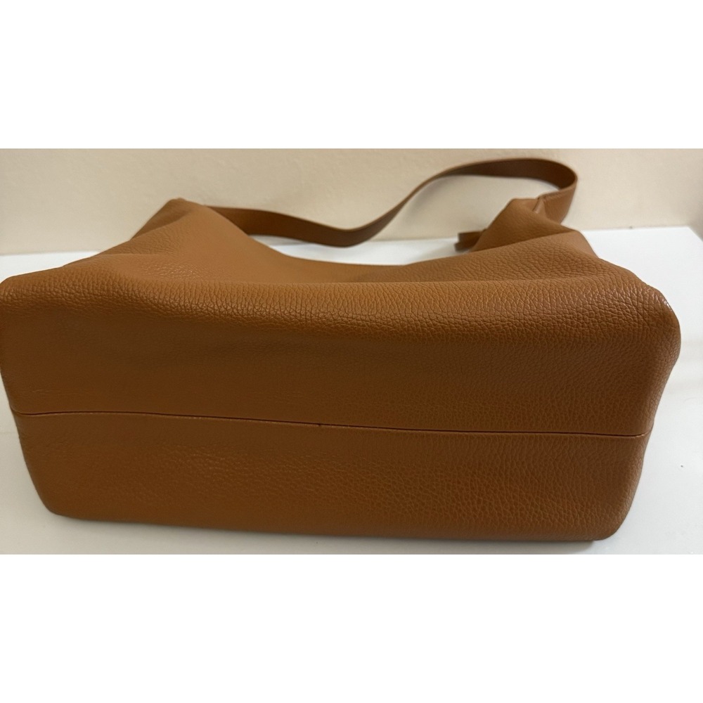 Coccinelle pebbled leather shoulder bag camel color - Picture 6 of 8